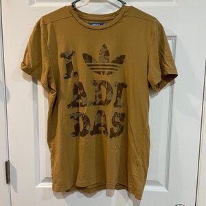 Vintage ADIDAS short sleeve t-shirt Camel color Camo Large C05